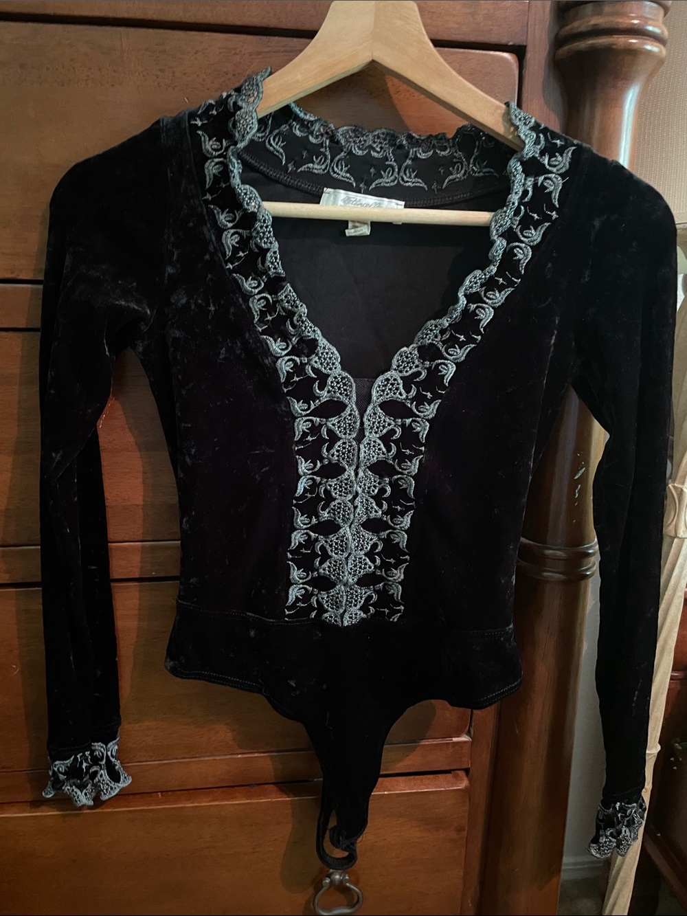 Black Velvet Long-Sleeve Bodysuit with Lace Trim size XS petite